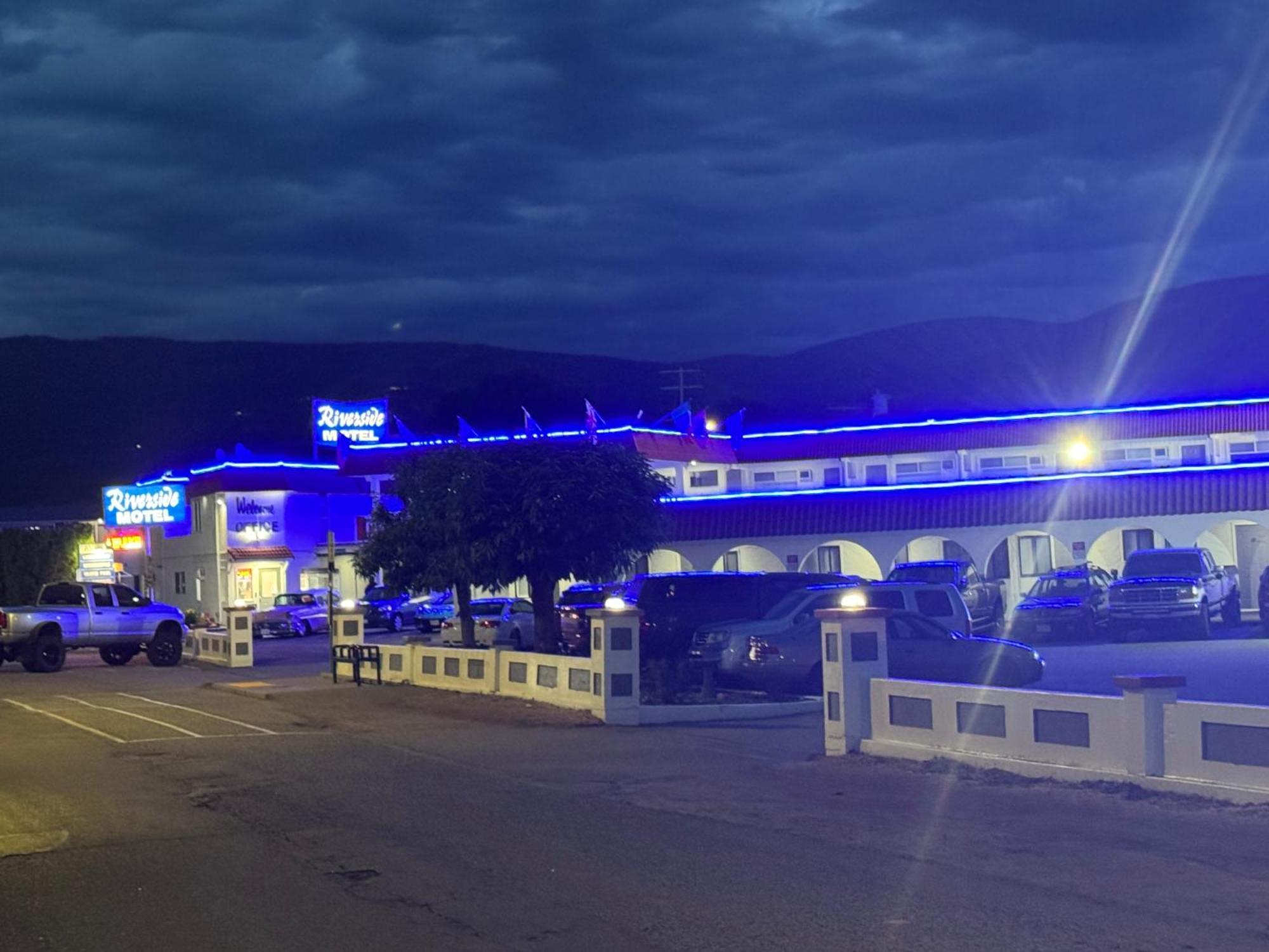 Riverside Motel Πέντικτον Εξωτερικό φωτογραφία