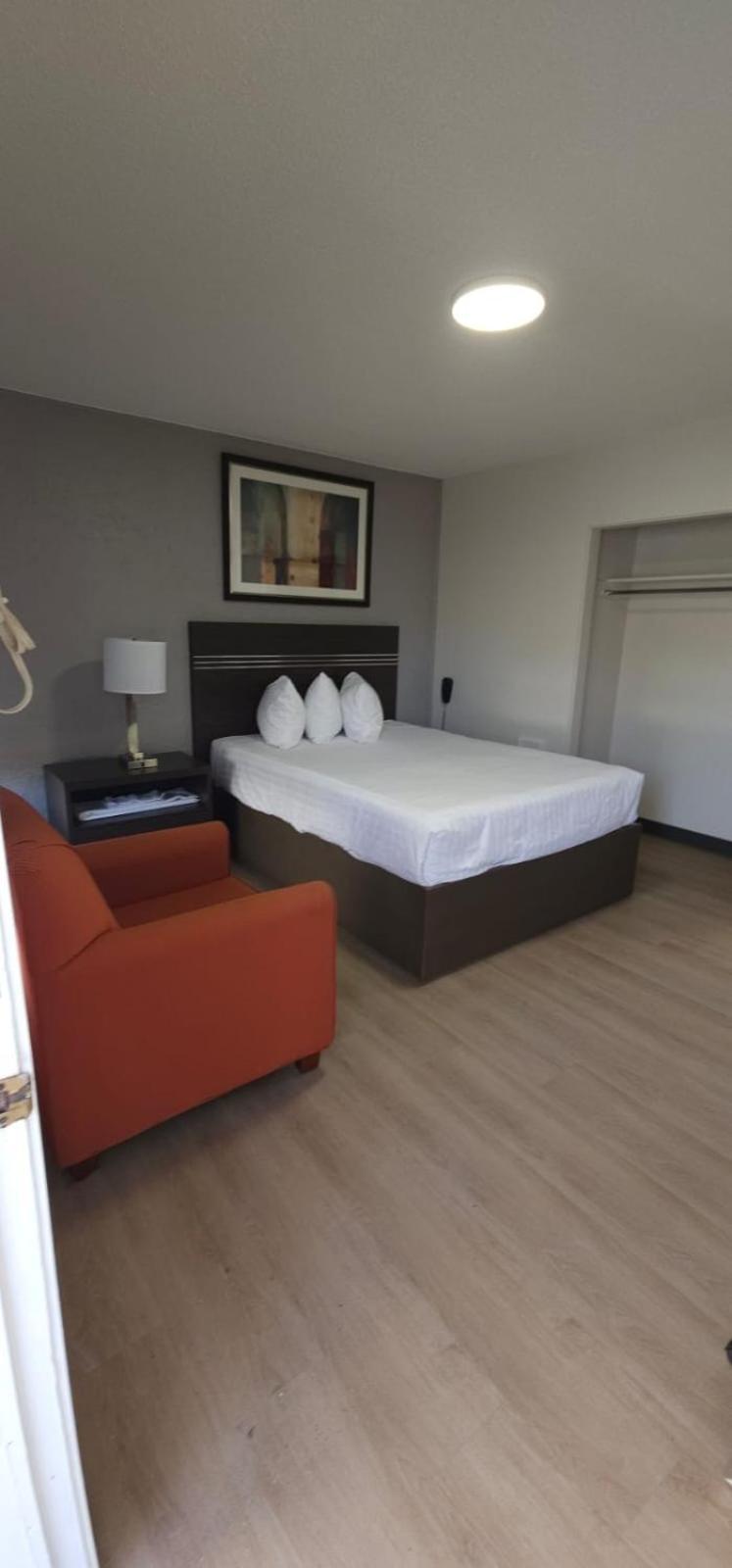 Riverside Motel Πέντικτον Εξωτερικό φωτογραφία