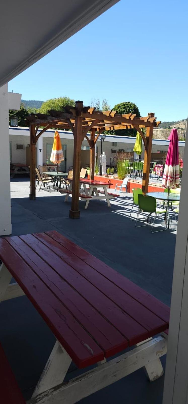 Riverside Motel Πέντικτον Εξωτερικό φωτογραφία