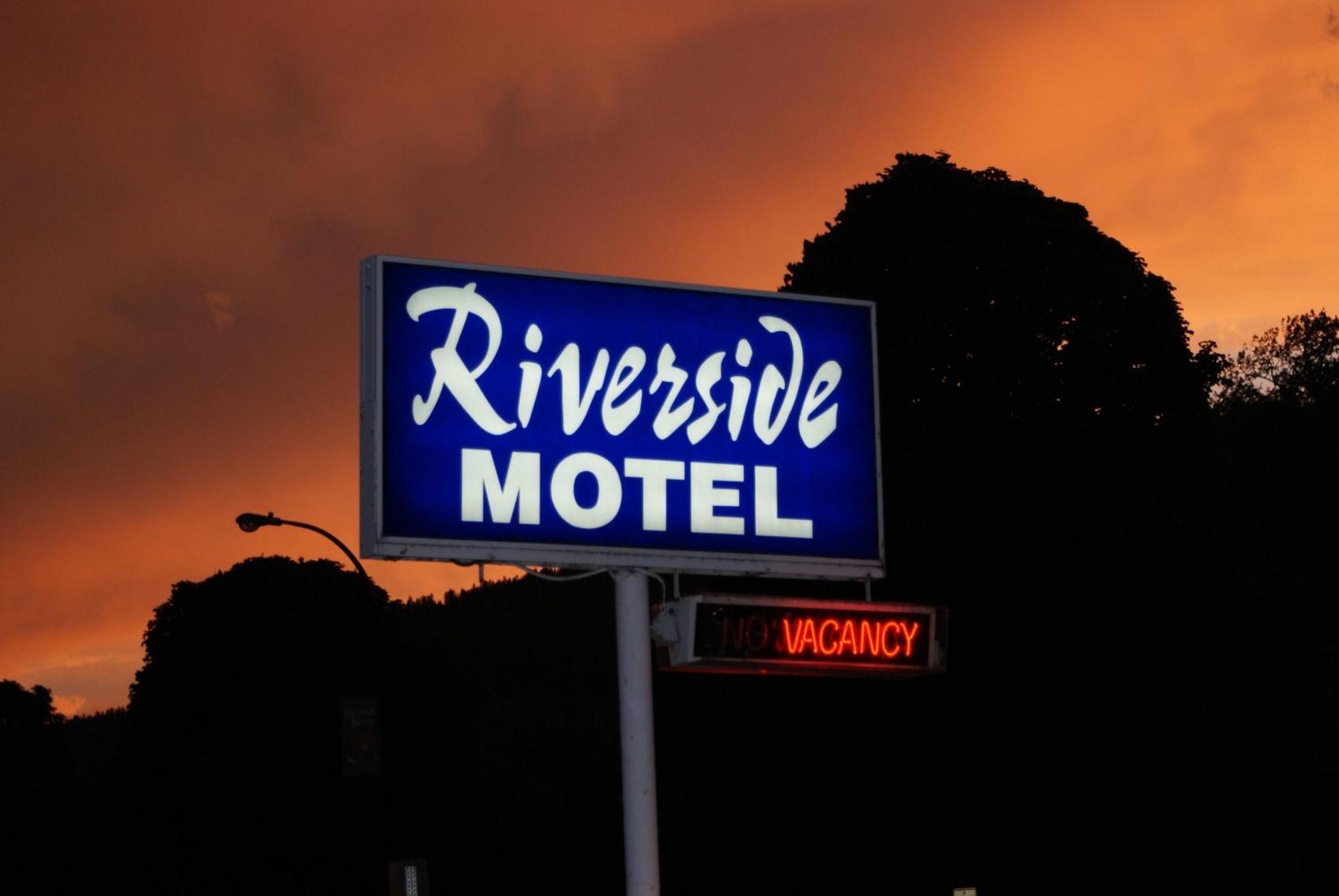 Riverside Motel Πέντικτον Εξωτερικό φωτογραφία
